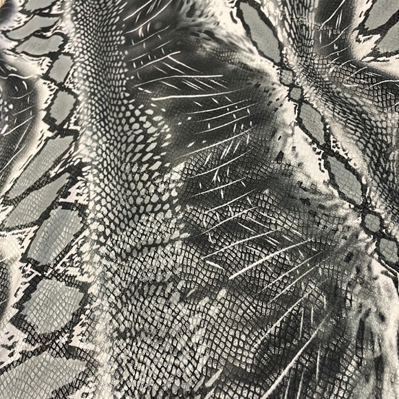 Nwt The Arte by Zenana snakeskin print bodycon dress - Picture 2 of 6